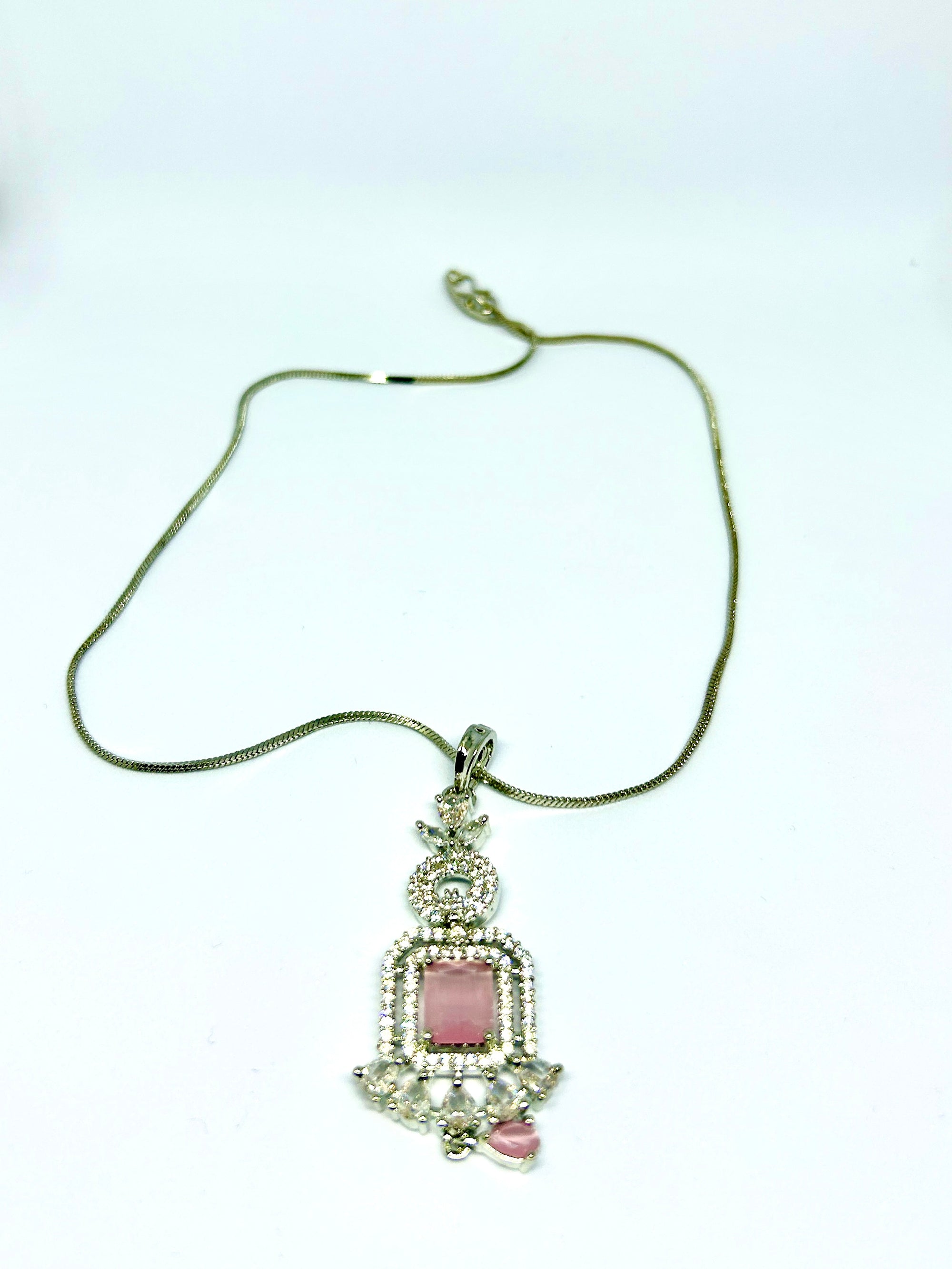 Rosé Royale Pendant Set