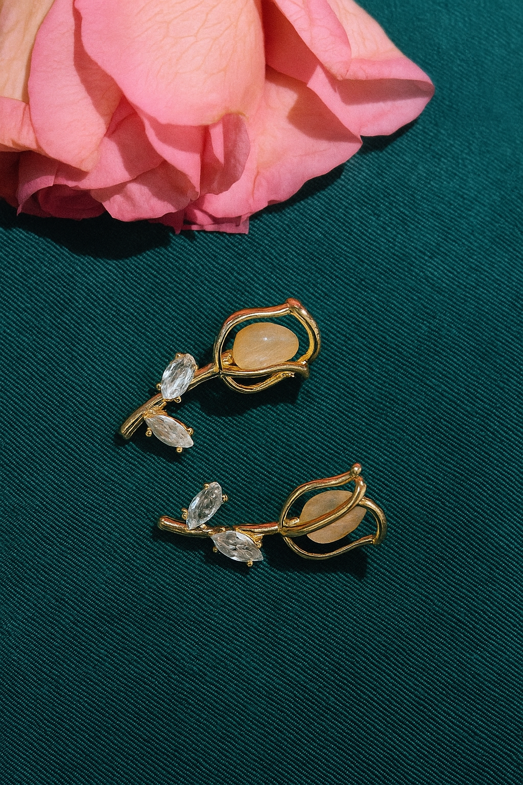 Korean Aura earring