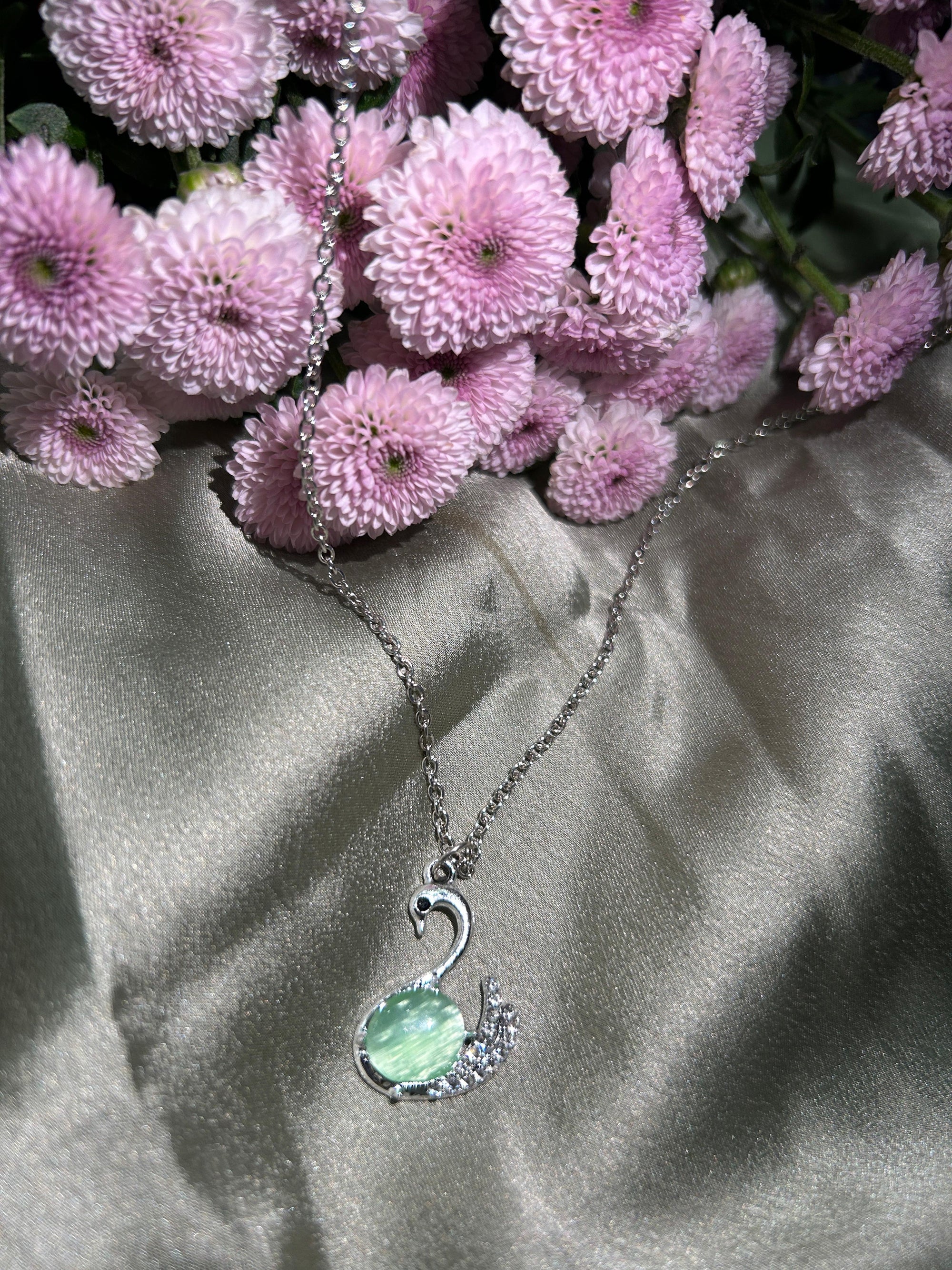 Korean Swan Embrace Pendant