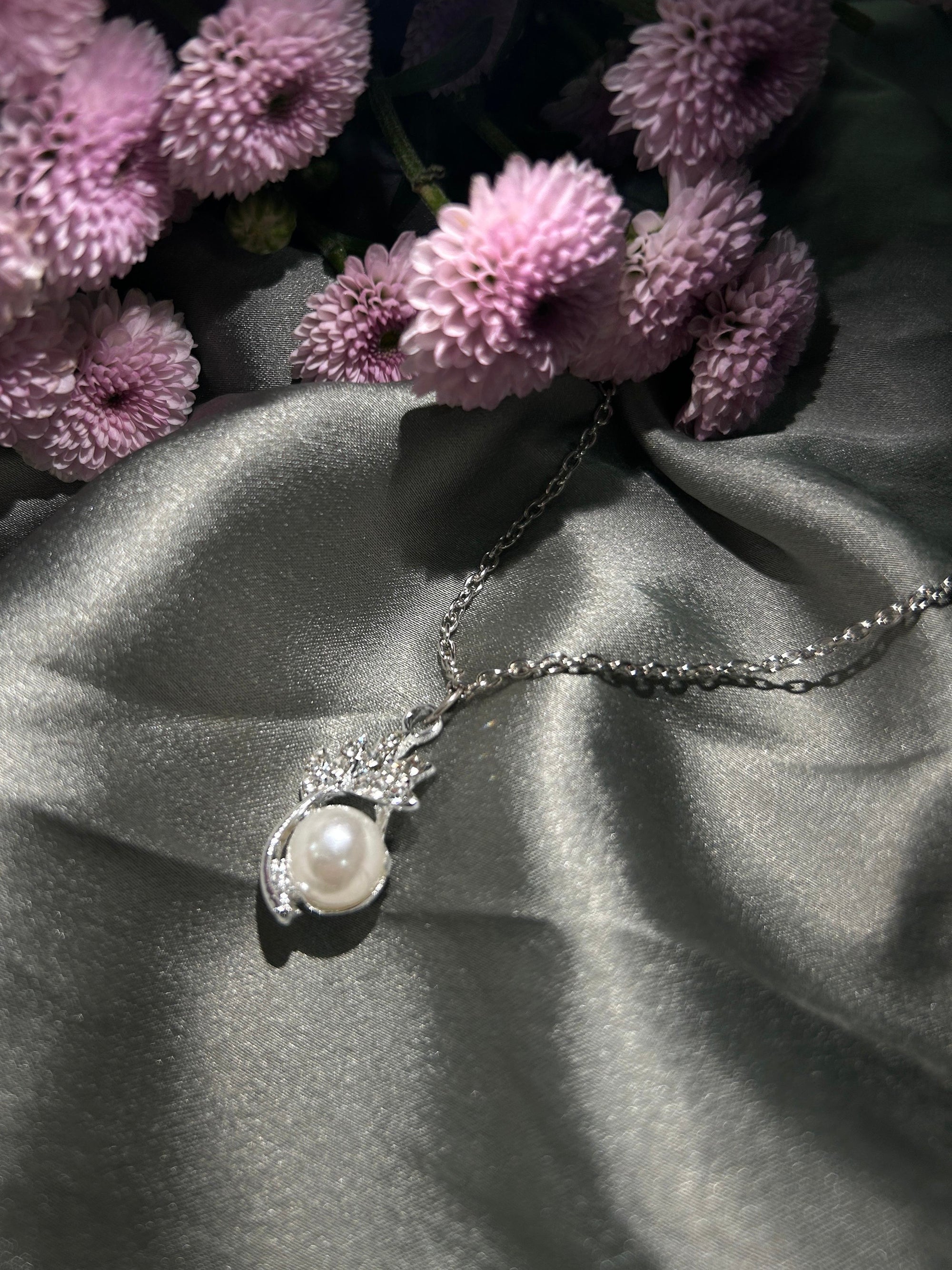 Korean Pearl Blossom Pendant