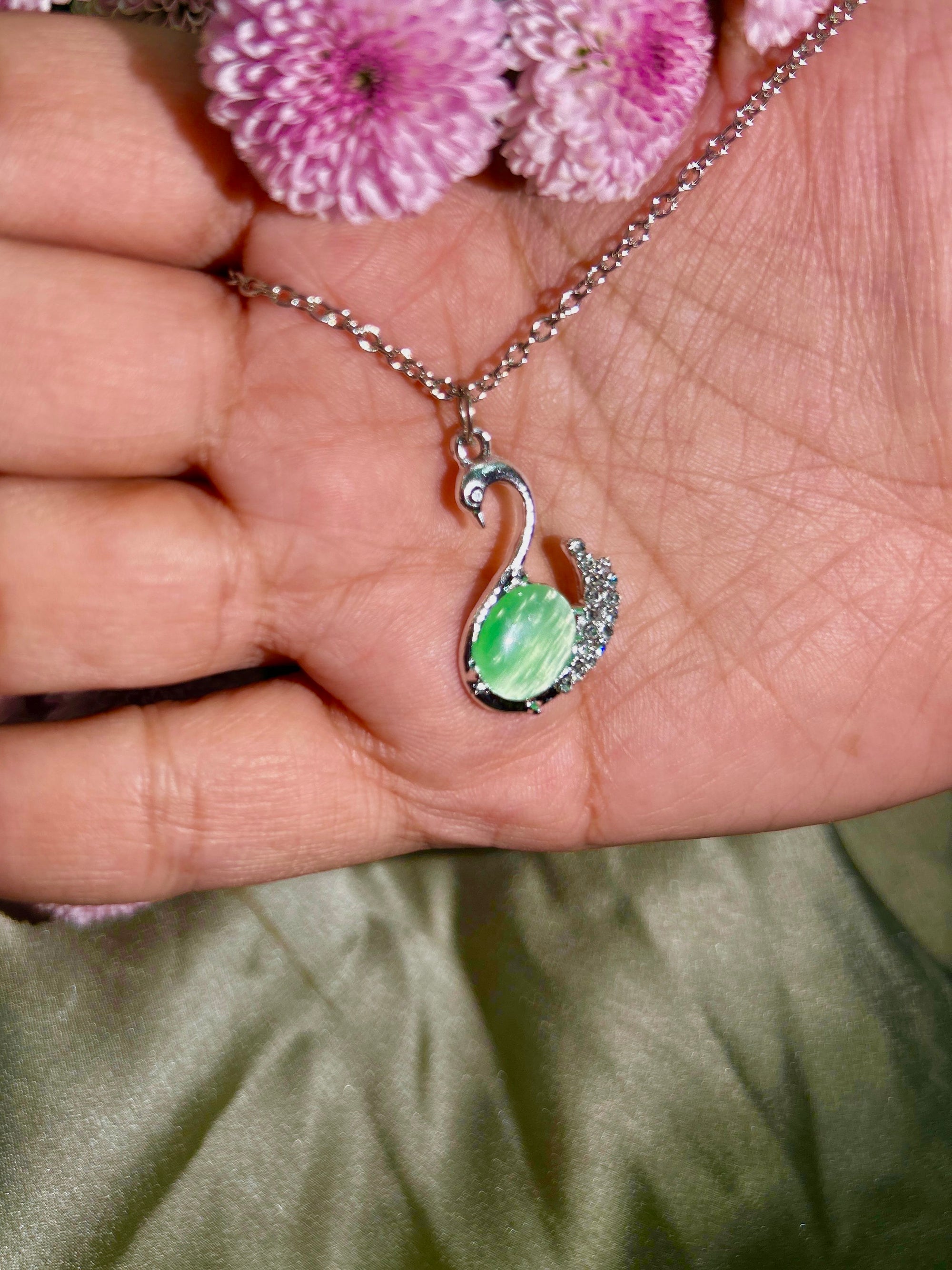 Korean Swan Embrace Pendant