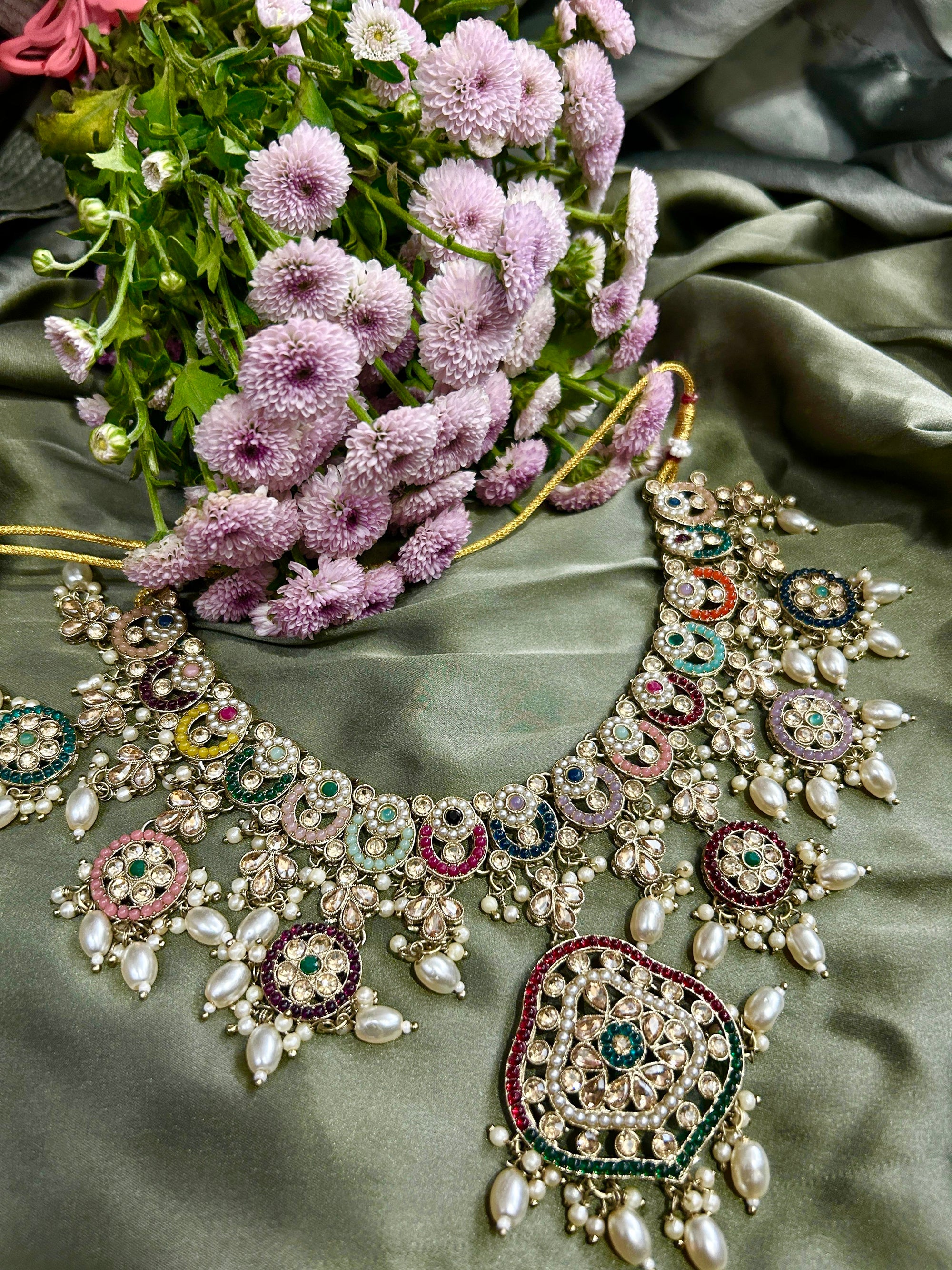Navratna Kundan Rani Haar