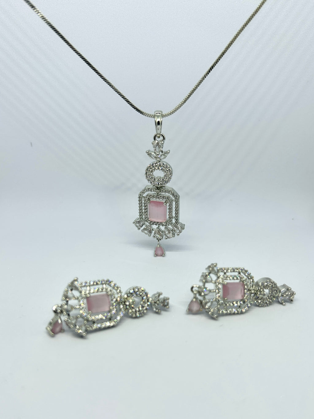 Rosé Royale Pendant Set