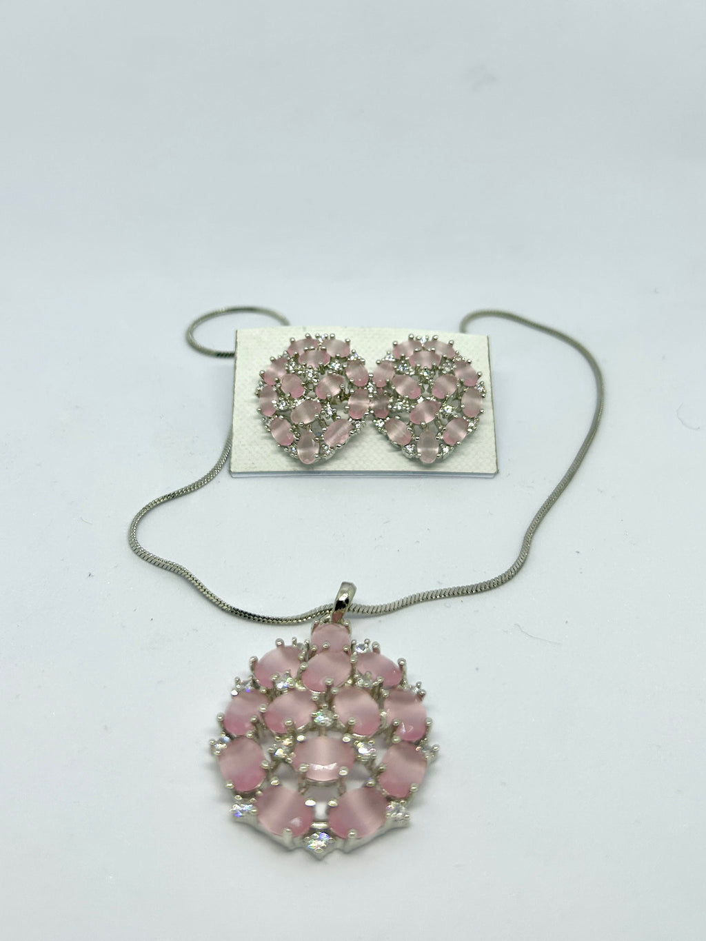 Rosé Blossom Set – Pendant & Earrings
