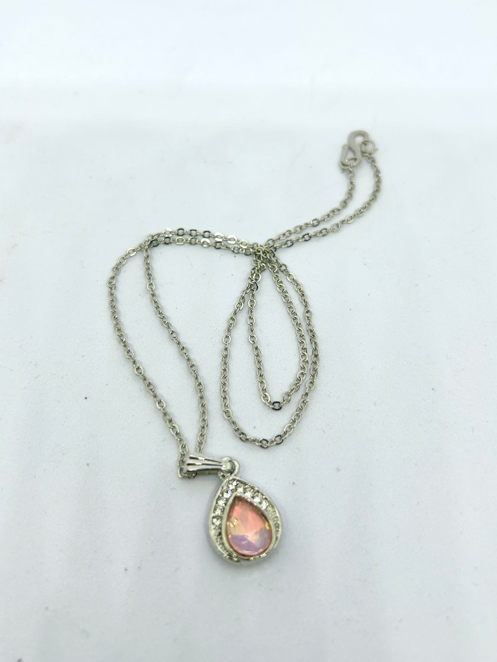Korean Dewdrop Radiance Pendant
