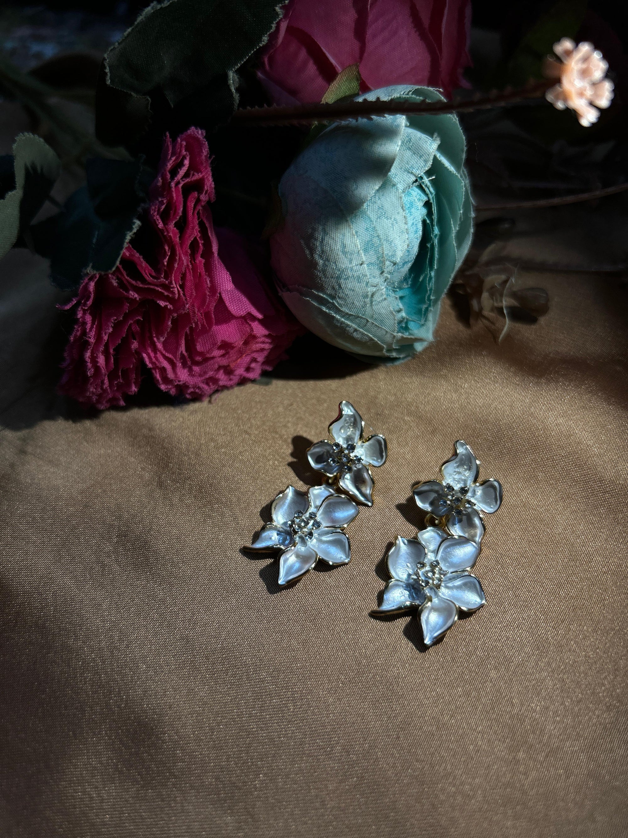 Korean earing pure petal Blossom Dew